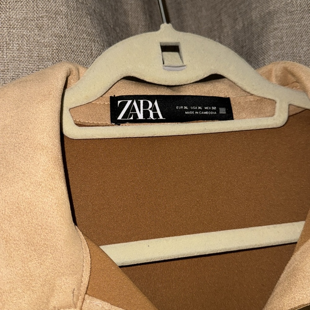 Zara Golden Brown Button-Up Top, Soft, Suede-Like Texture - Picture 4 of 5